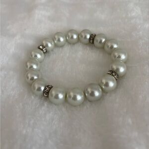 Classic White Pearl Stretch Beaded Bracelet with Crystal Accents